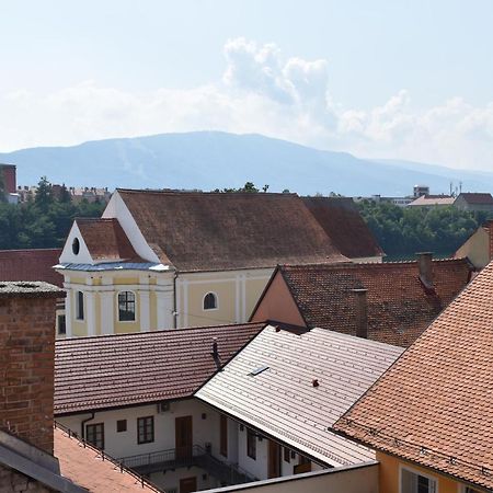 City Wall House Марибор Экстерьер фото