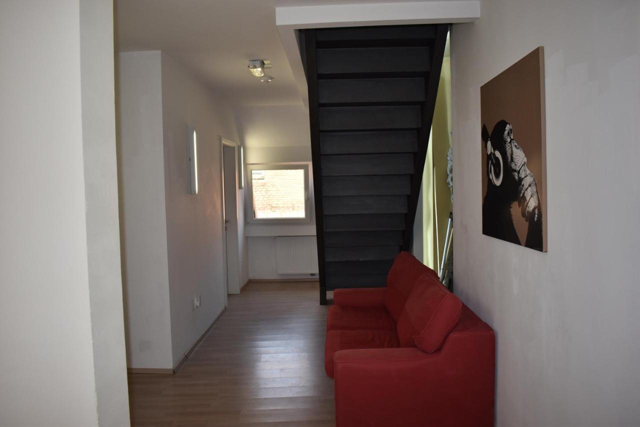 City Wall House Марибор Экстерьер фото